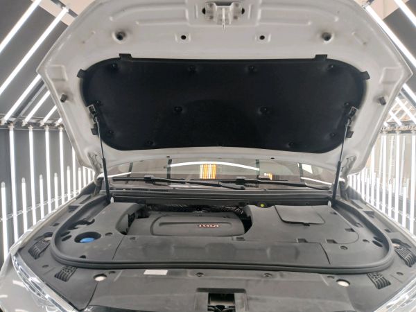 alt-https://media.khodro45.com/public/image/d046c5b178db46128aeeeb94410c6687_plate_allure