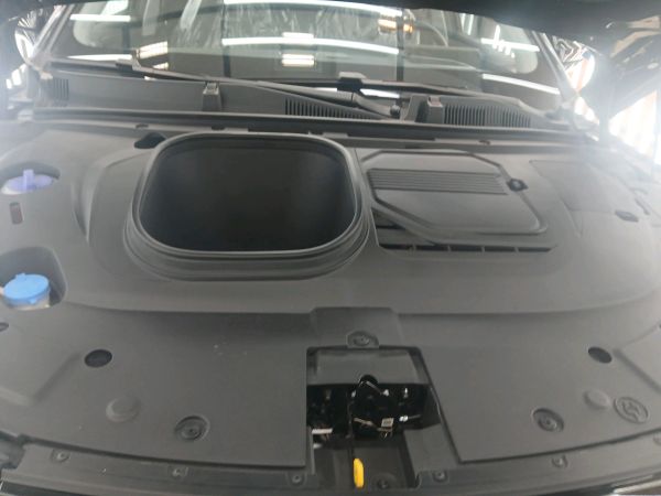 alt-https://media.khodro45.com/public/image/d17b45a78d144c71a7b0a76f333e4588_plate_allure