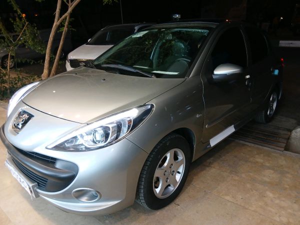 alt-https://media.khodro45.com/public/image/d330ff647212456394f8ce8e19bba5d8_plate_allure