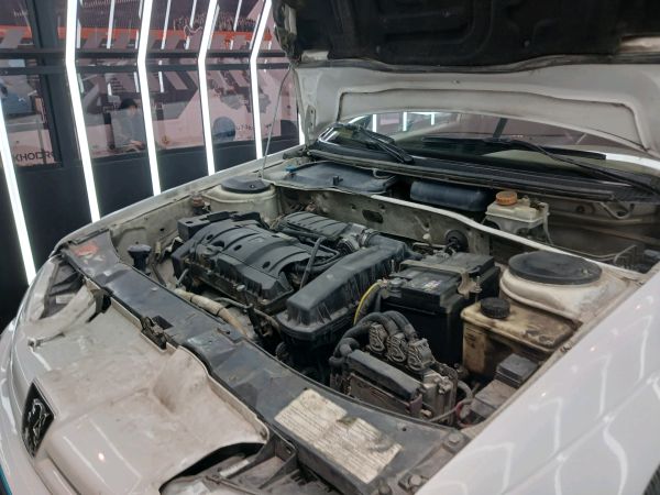 alt-https://media.khodro45.com/public/image/d5c8092ea92a4bd1a91626b8c03c73c1_plate_allure