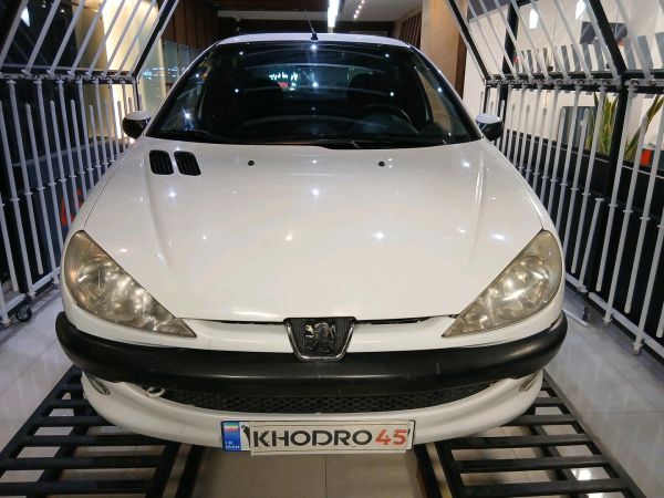 alt-https://media.khodro45.com/public/image/d7b6adc10f6046058a4cffa9602c501a_plate_allure