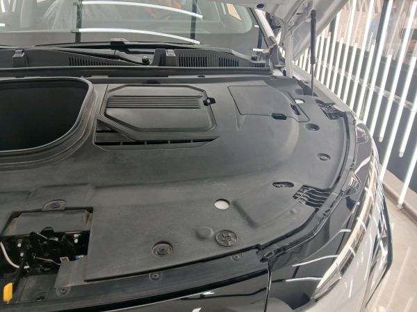 alt-https://media.khodro45.com/public/image/e056f8ff92734ea79956b24368984218_plate_allure