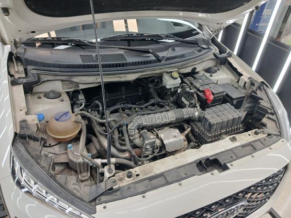 alt-https://media.khodro45.com/public/image/e25cb9bac5aa426bace751c59af10d53_plate_allure