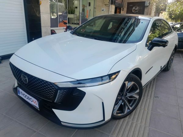 alt-https://media.khodro45.com/public/image/e344fb3e592d41ccbcb8538347d02fa1_plate_allure