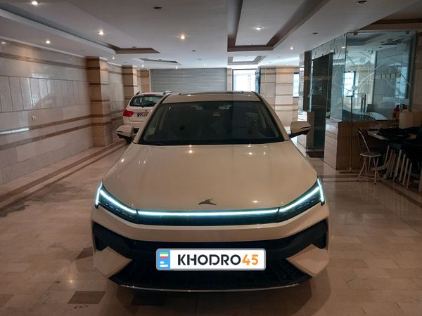 alt-https://media.khodro45.com/public/image/e4d2fd09f7c6430aa678f5cf90eecd89_plate_allure