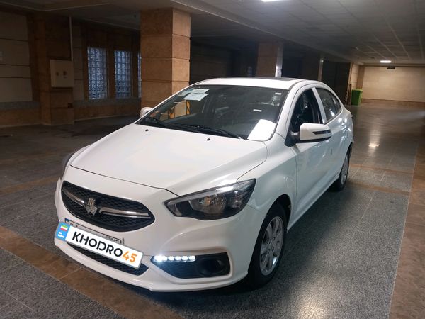 alt-https://media.khodro45.com/public/image/e5ab3a1cef134610b52327e26fdf3f3f_plate_allure