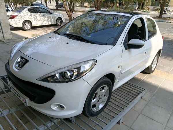 alt-https://media.khodro45.com/public/image/e7177e6c7d224e76bcf39269b2dc879b_plate_allure