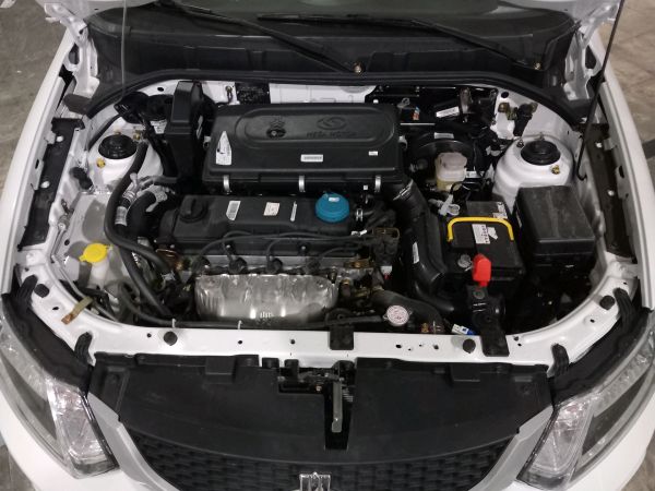 alt-https://media.khodro45.com/public/image/e98839701b4e4f21bd37cee7110feae5_plate_allure