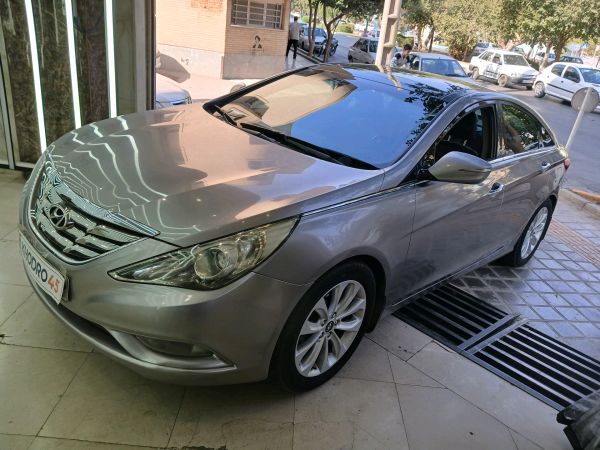 alt-https://media.khodro45.com/public/image/e9bf9869da6b4e05a8ec0e409abc475f_plate_allure