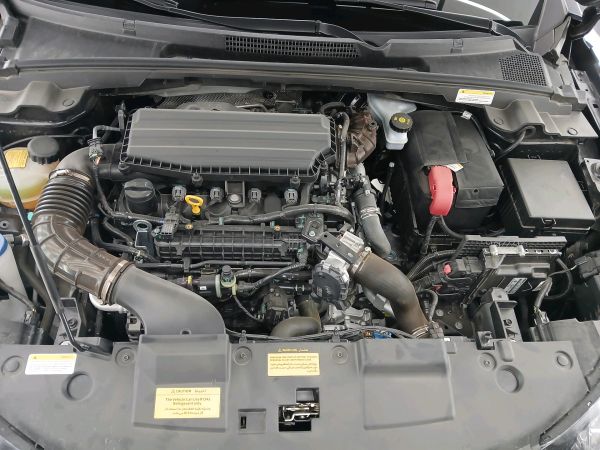 alt-https://media.khodro45.com/public/image/eaf51e2a58a04d548a5f4f19a353d25b_plate_allure
