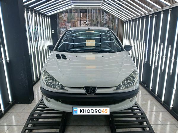 alt-https://media.khodro45.com/public/image/ee4a61b143a345c696ab8a7de5eb37e5_plate_allure