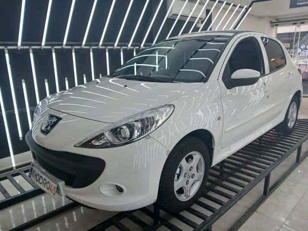 alt-https://media.khodro45.com/public/image/f15c05dae77a4eaf904a36b4bff1fcf2_plate_allure