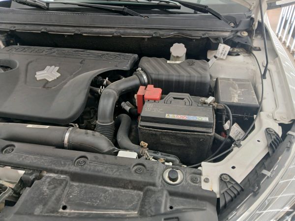 alt-https://media.khodro45.com/public/image/f68d183912134c618bbe48777fe6a9ef_plate_allure