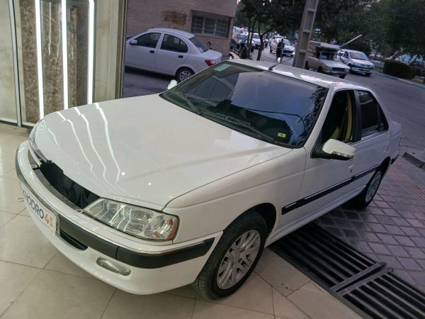 alt-https://media.khodro45.com/public/image/f77656b116534300b260710de130d951_plate_allure