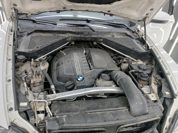 alt-https://media.khodro45.com/public/image/f783980d97d047dba294c1ebda38978f_plate_allure