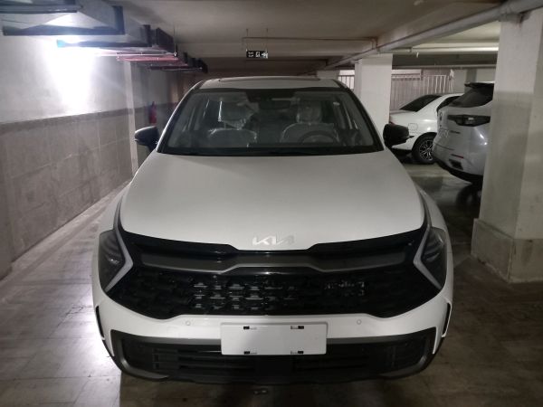 alt-https://media.khodro45.com/public/image/f7c3b0a9a594490cb6bfd83936944bc2_plate_allure